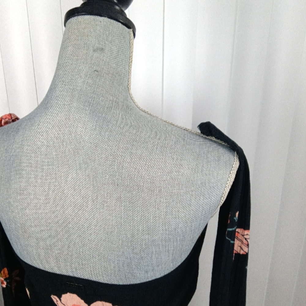 Billabong Womens Dress. - Picture 7 of 16